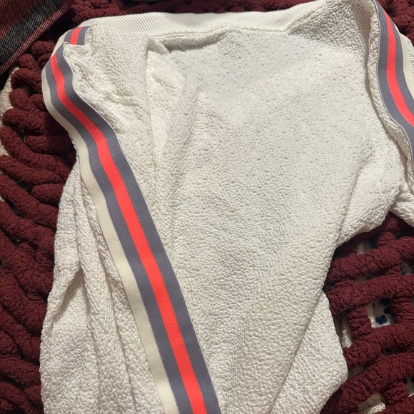 New Free People Movement Women's
Recovery Layer Large - Picture 9 of 11